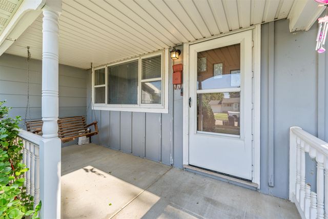 366 Maple Ave, Salina, KS 67401