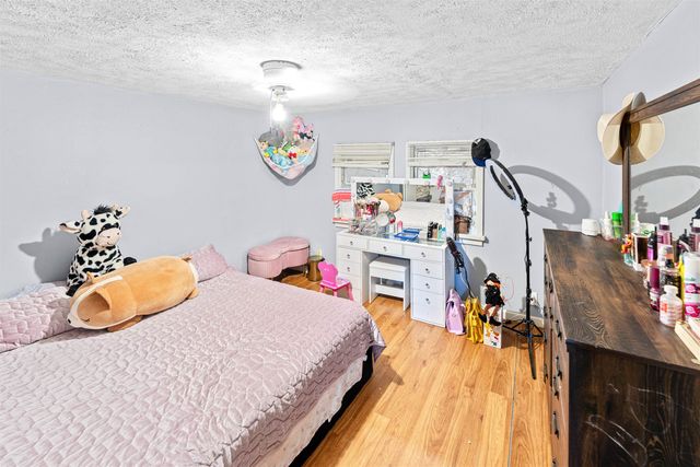 366 Maple Ave, Salina, KS 67401