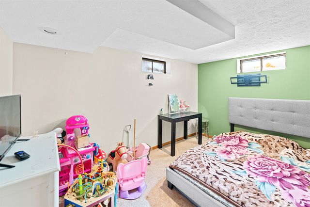 366 Maple Ave, Salina, KS 67401