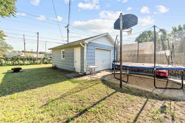 366 Maple Ave, Salina, KS 67401