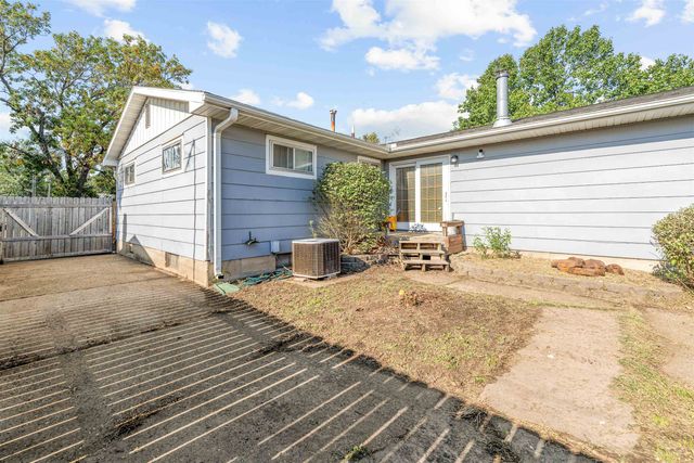 366 Maple Ave, Salina, KS 67401