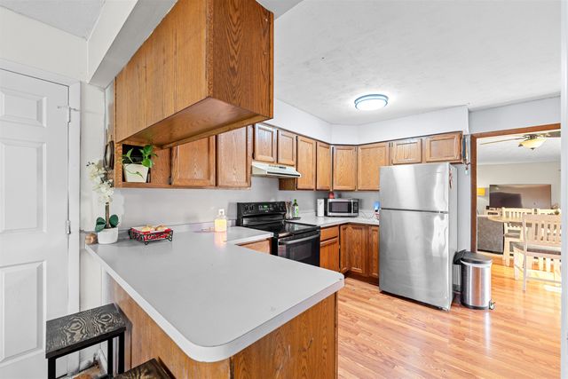 366 Maple Ave, Salina, KS 67401