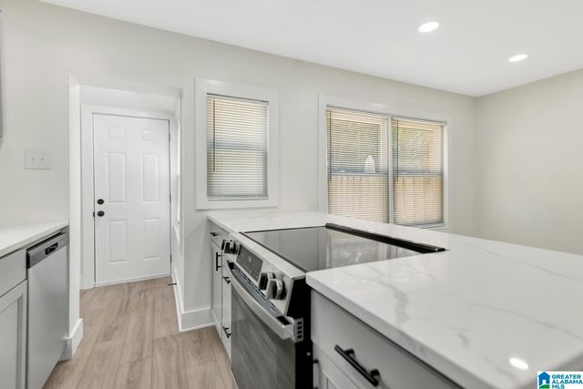 1701 Valley Ave Apt C, Homewood, AL 35209