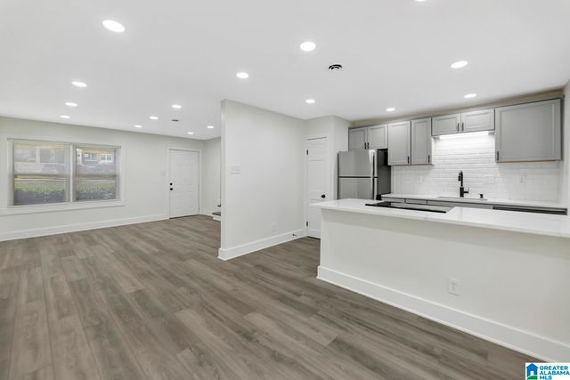 1701 Valley Ave Apt C, Homewood, AL 35209