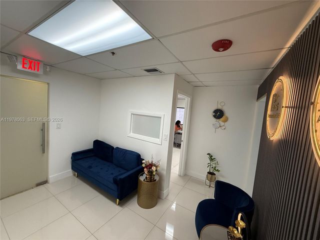 9600 NW 25th St 6B, Doral, FL 33172