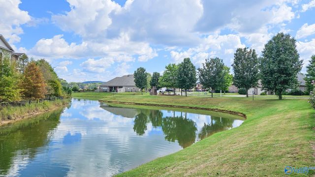 6609 Emmett Drive, Owens Cross Roads, AL 35763