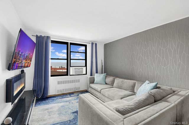 2550 Independence Avenue 5P, Bronx, NY 10463