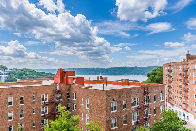 2550 Independence Avenue 5P, Bronx, NY 10463