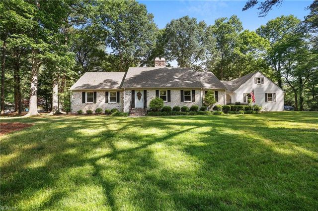 616 Lynn Shores DR, Virginia Beach, VA 23452