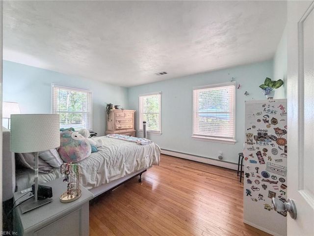 616 Lynn Shores DR, Virginia Beach, VA 23452