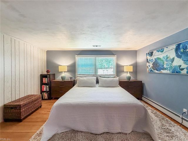 616 Lynn Shores DR, Virginia Beach, VA 23452