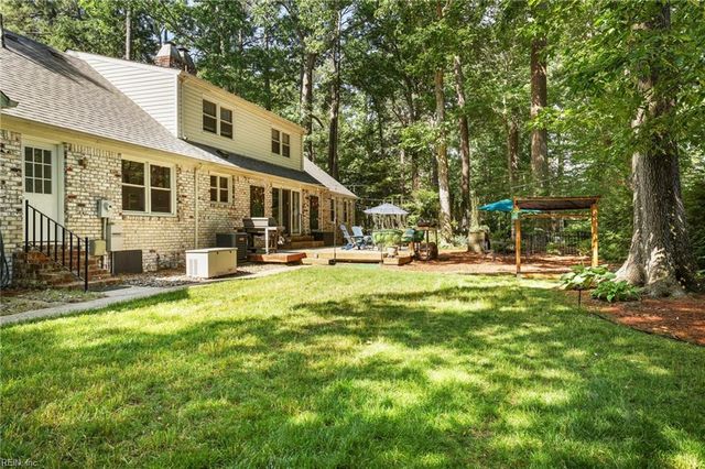 616 Lynn Shores DR, Virginia Beach, VA 23452