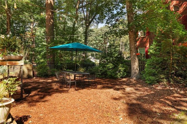616 Lynn Shores DR, Virginia Beach, VA 23452