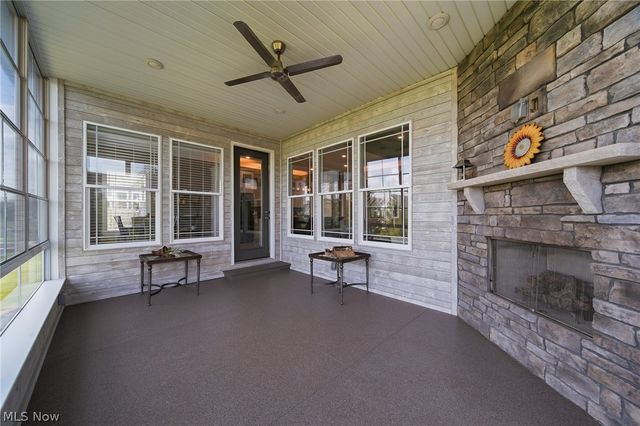 8872 Scotsbury Glen Street NW, Massillon, OH 44646