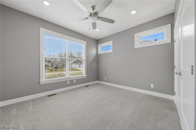 8872 Scotsbury Glen Street NW, Massillon, OH 44646