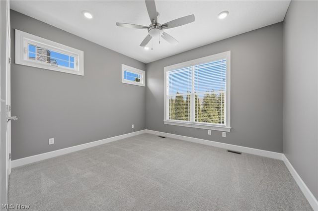 8872 Scotsbury Glen Street NW, Massillon, OH 44646