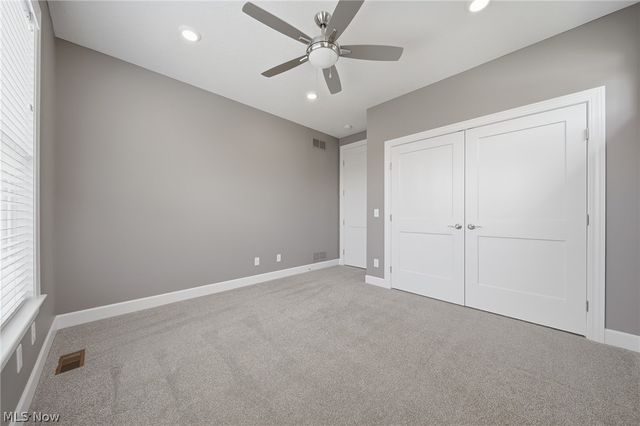 8872 Scotsbury Glen Street NW, Massillon, OH 44646