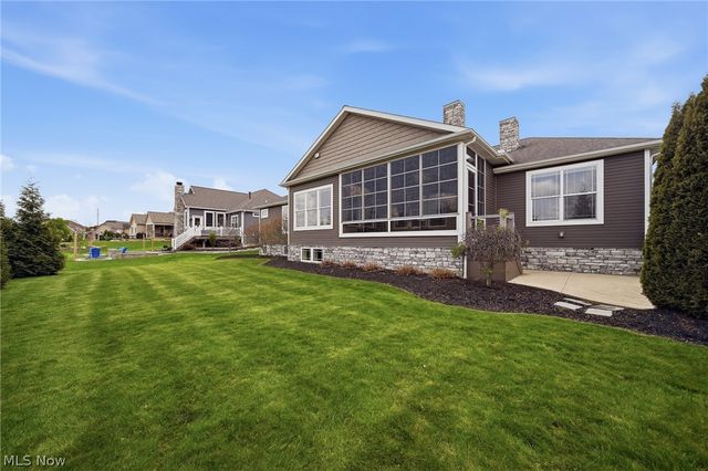 8872 Scotsbury Glen Street NW, Massillon, OH 44646