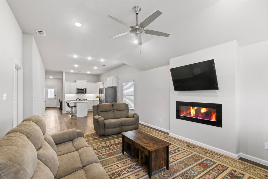 1613 Wayback Drive, Celina, TX 75009