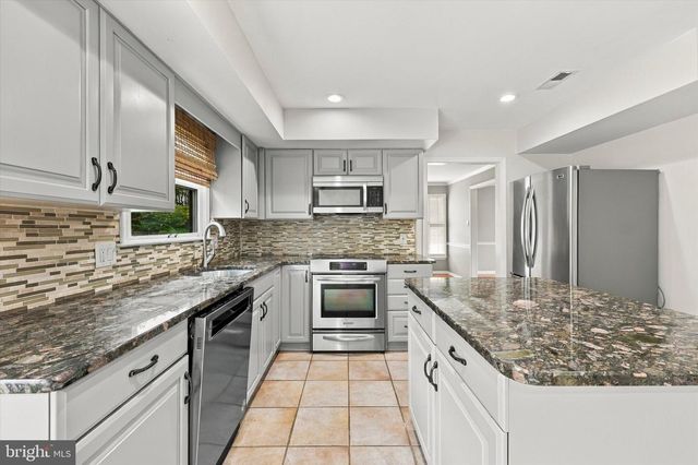 1573 SILO RD, Yardley, PA 19067