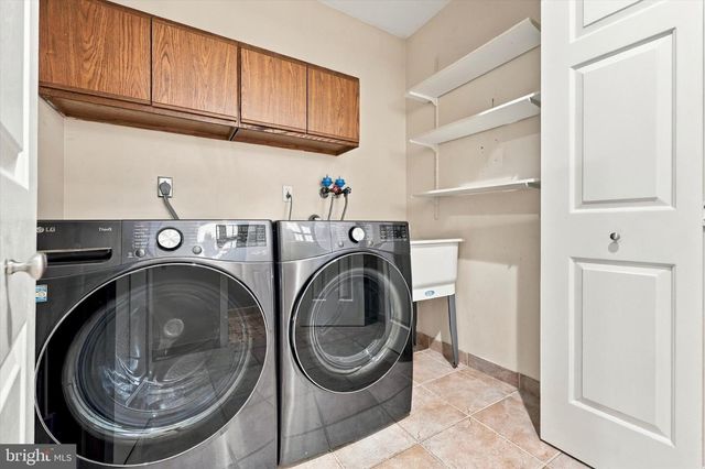 1573 SILO RD, Yardley, PA 19067