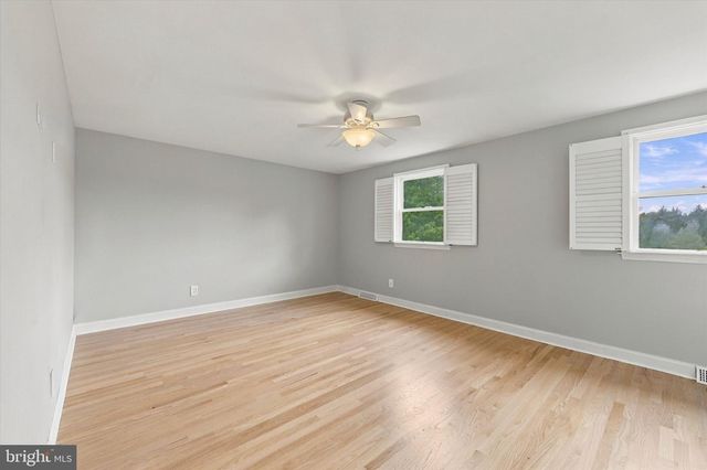 1573 SILO RD, Yardley, PA 19067