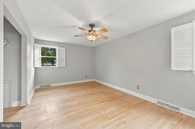 1573 SILO RD, Yardley, PA 19067