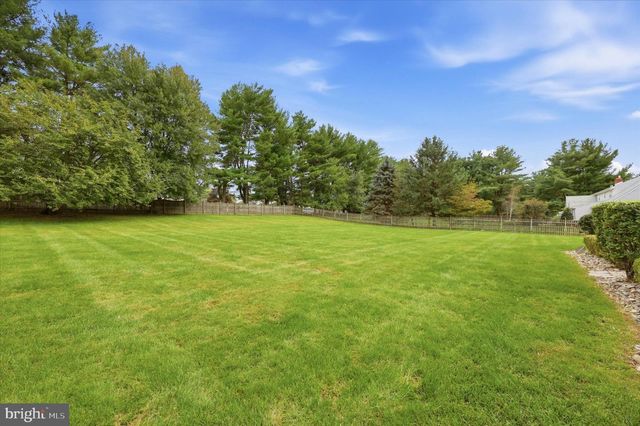 1573 SILO RD, Yardley, PA 19067