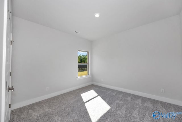 9522 Hampton Oak Drive SE, Owens Cross Roads, AL 35763