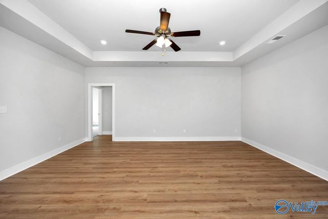 9522 Hampton Oak Drive SE, Owens Cross Roads, AL 35763