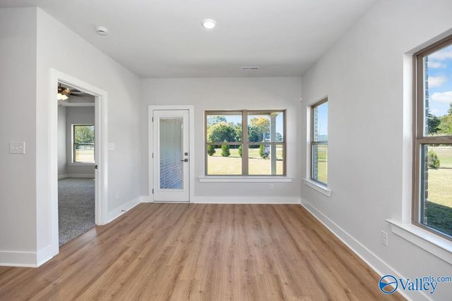 9522 Hampton Oak Drive SE, Owens Cross Roads, AL 35763