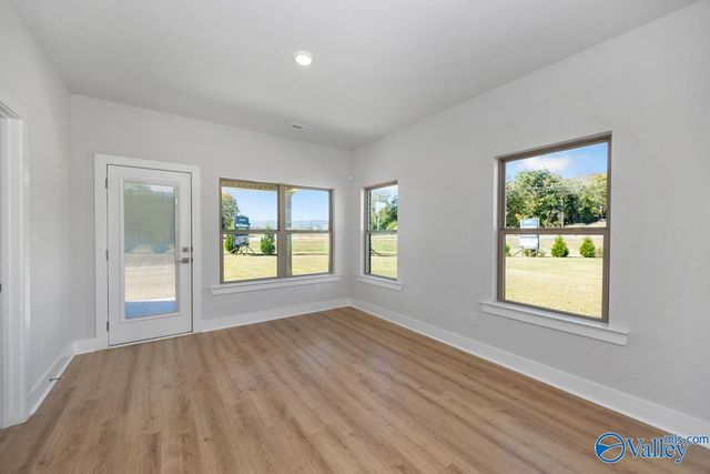 9522 Hampton Oak Drive SE, Owens Cross Roads, AL 35763