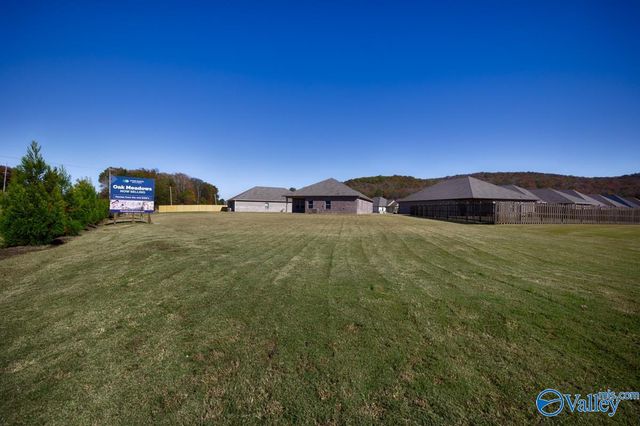 9522 Hampton Oak Drive SE, Owens Cross Roads, AL 35763