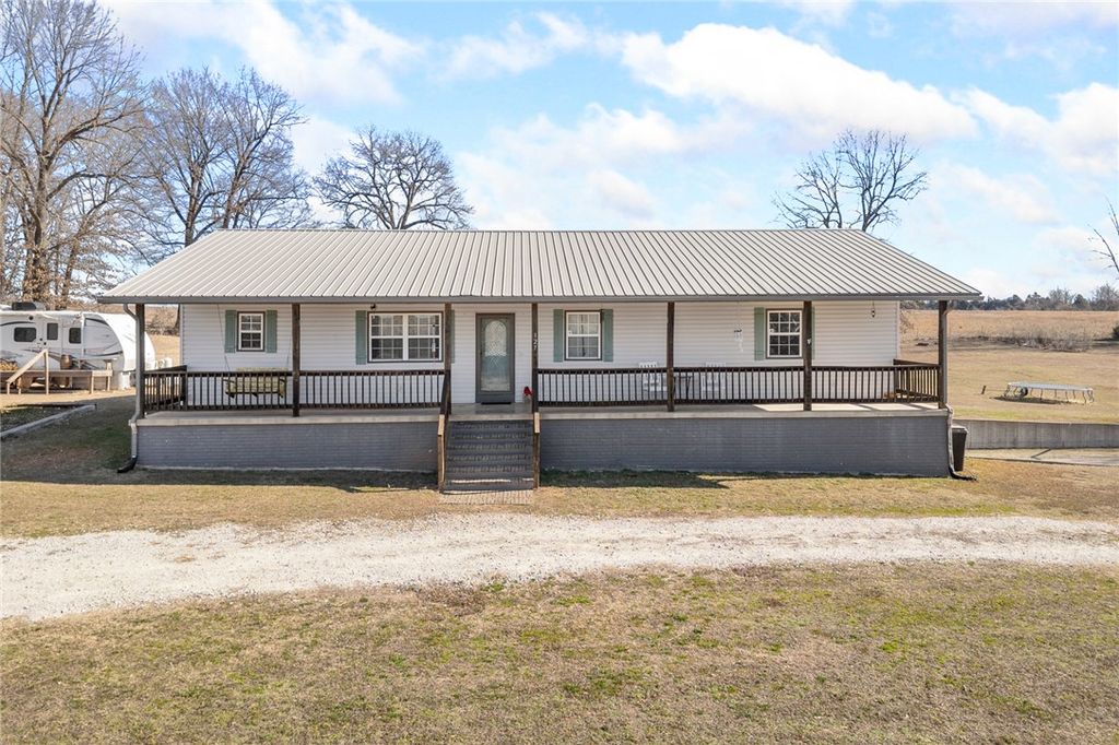 127 Walnut Lane, Western Grove, AR 72685
