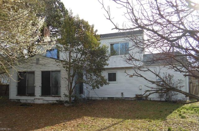 207 Swartmore DR, Hampton, VA 23666