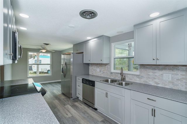 130 CRESTVIEW DRIVE, Englewood, FL 34223