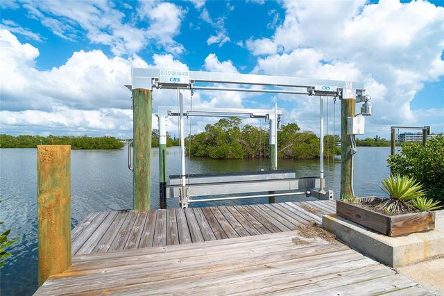 130 CRESTVIEW DRIVE, Englewood, FL 34223