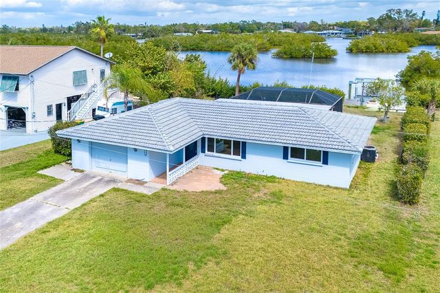 130 CRESTVIEW DRIVE, Englewood, FL 34223