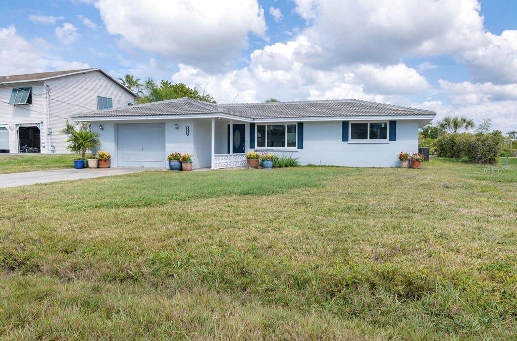 130 CRESTVIEW DRIVE, Englewood, FL 34223