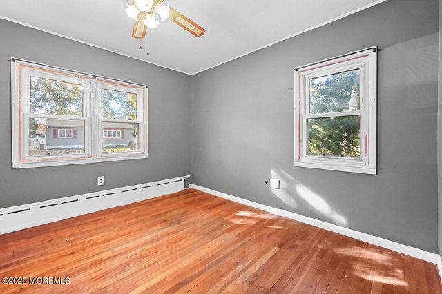 108 W Concourse, Keyport, NJ 07735