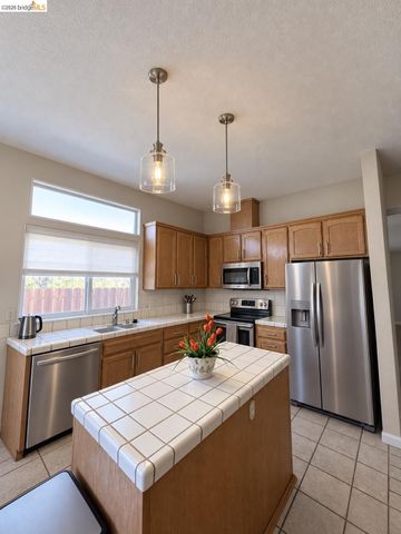 2257 Southwood Dr, Pittsburg, CA 94565