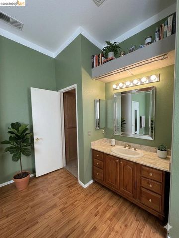 2257 Southwood Dr, Pittsburg, CA 94565