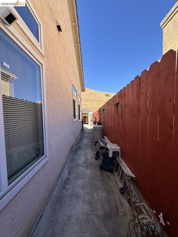 2257 Southwood Dr, Pittsburg, CA 94565