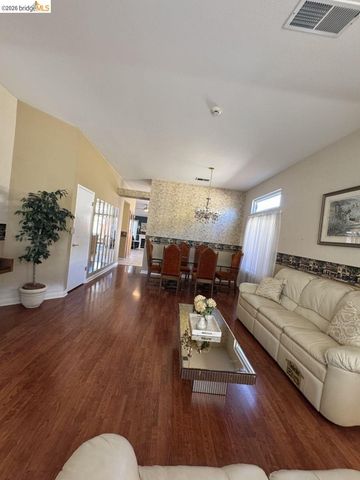 2257 Southwood Dr, Pittsburg, CA 94565