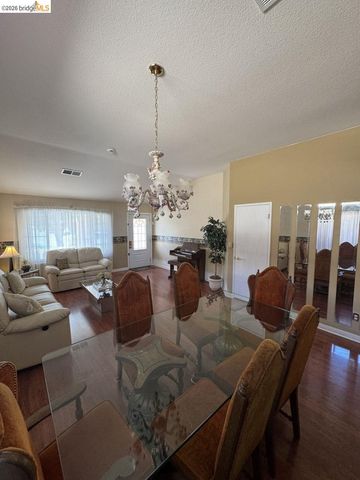 2257 Southwood Dr, Pittsburg, CA 94565