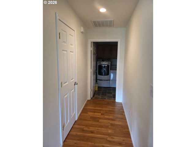 1909 W DUKE Rd, Sutherlin, OR 97479