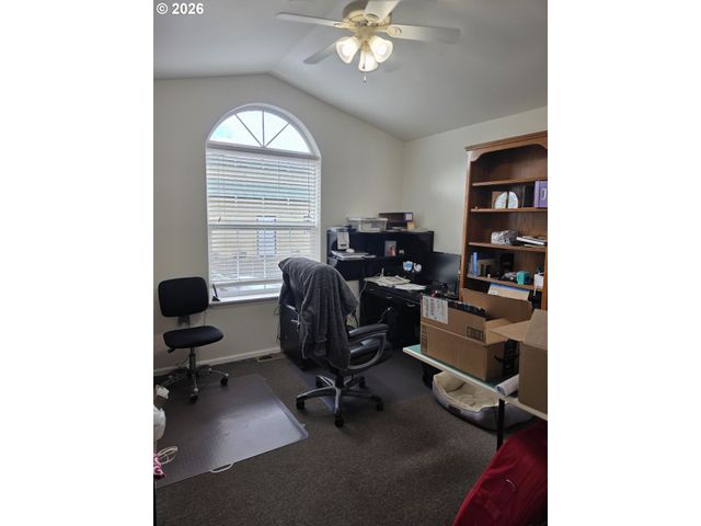 1909 W DUKE Rd, Sutherlin, OR 97479