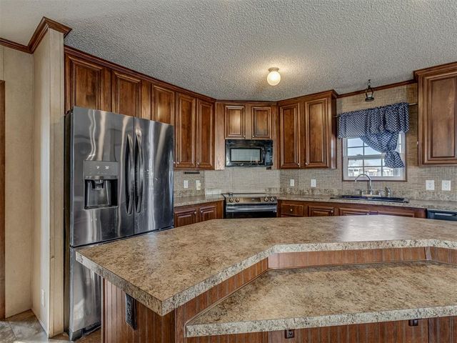 10055 351st St, Blanchard, OK 73010