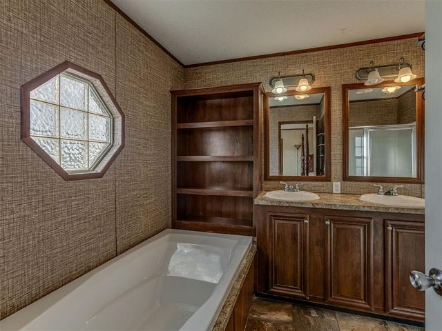 10055 351st St, Blanchard, OK 73010