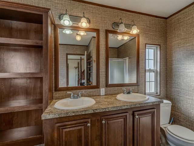 10055 351st St, Blanchard, OK 73010